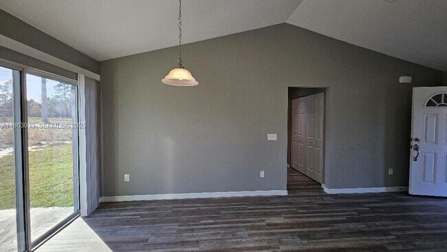 Building Photo - 4868 SW 131st Pl