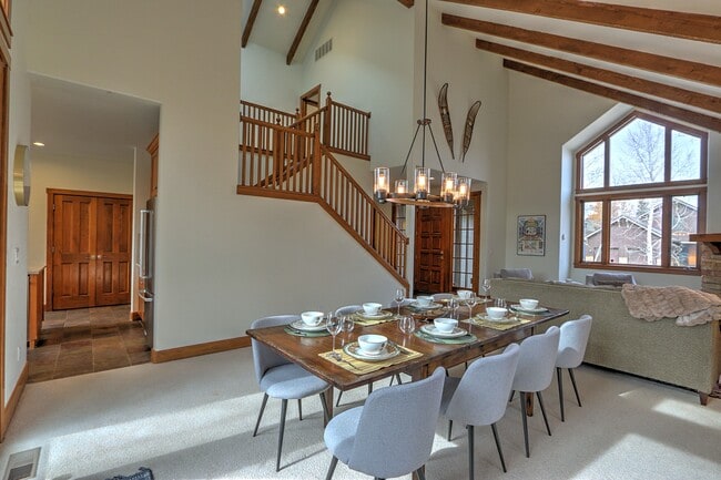 Building Photo - 408 Settlement Ln