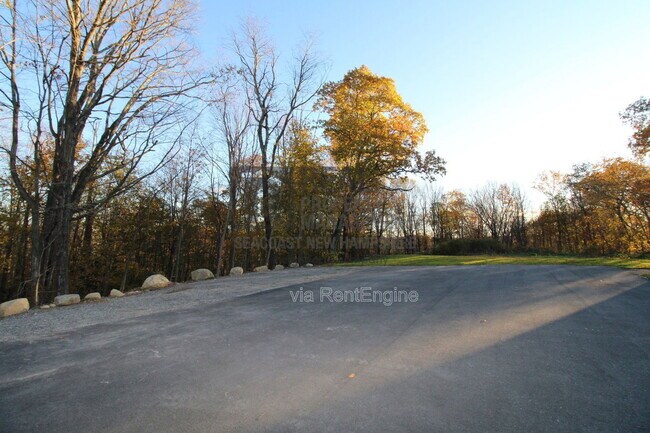 Building Photo - 255 1st NH Turnpike