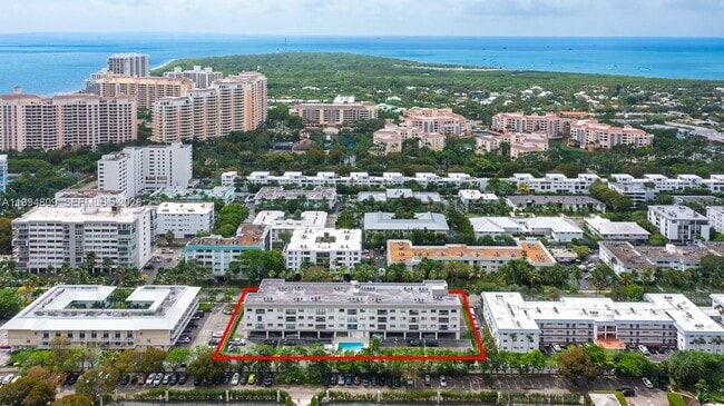 Building Photo - 255 Galen Dr