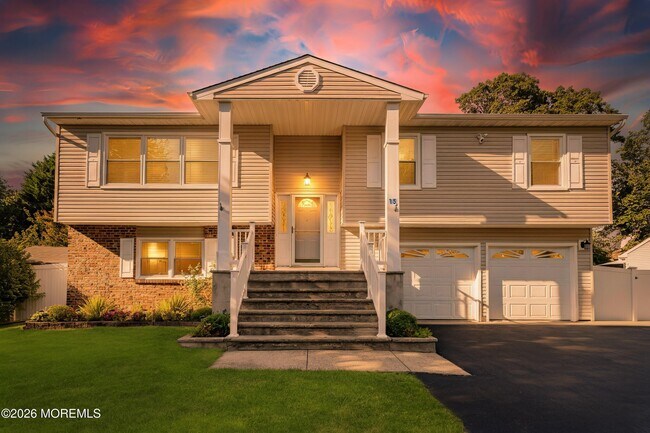 Building Photo - 15 Bristlecone Dr