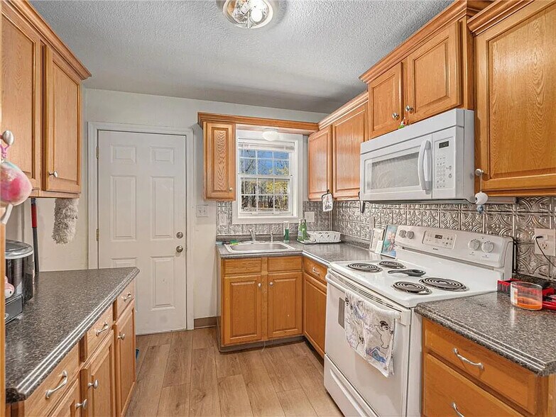 Building Photo - 12309 3rd St