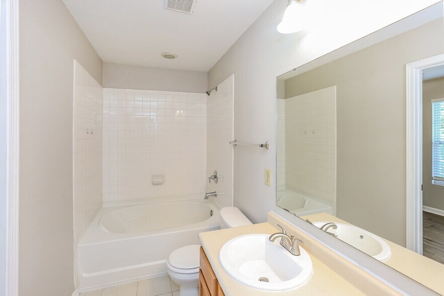 Building Photo - 4222 Kellybrook Dr