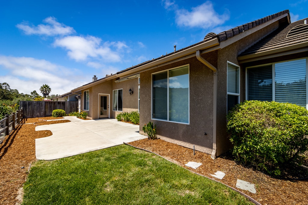 Building Photo - 625 Asilo