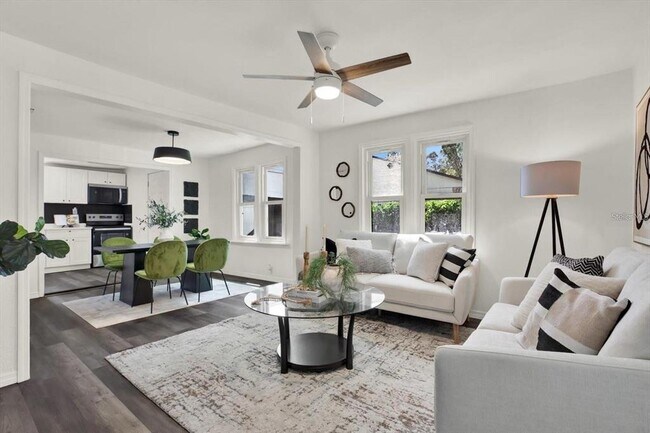 Building Photo - 4082 38th Ave N