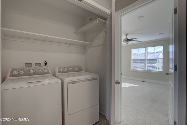 Building Photo - 26 Mariveles Wy