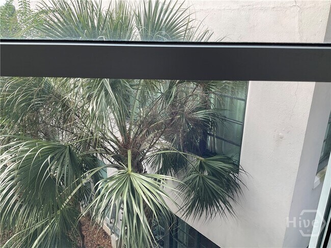 Building Photo - 545 Berrien St