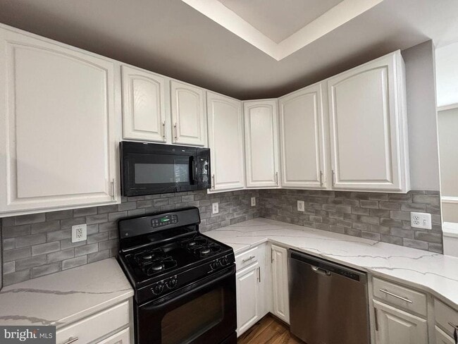 Building Photo - 4649 Red Admiral Way