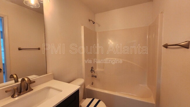 Building Photo - 122 Brenleigh Park Dr