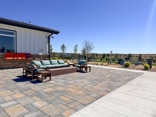 Building Photo - Beautiful Single Family Home | Aurora