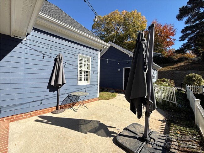 Building Photo - 1903 Lela Avenue