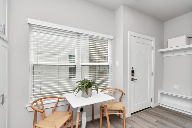 Building Photo - 23823 Cumberland Ridge Dr