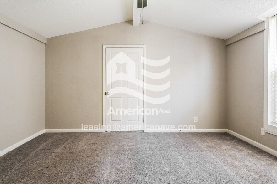 Building Photo - 509 Isley Blvd