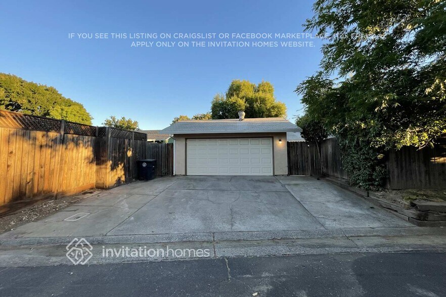 Building Photo - 6527 Bremen Dr