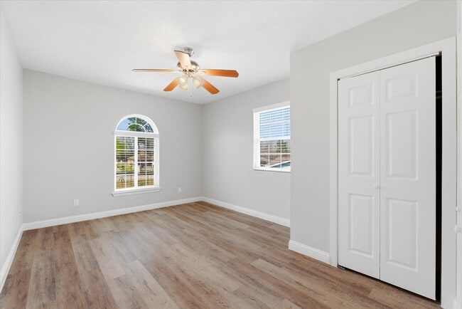 Building Photo - 8902 Courtney Dr