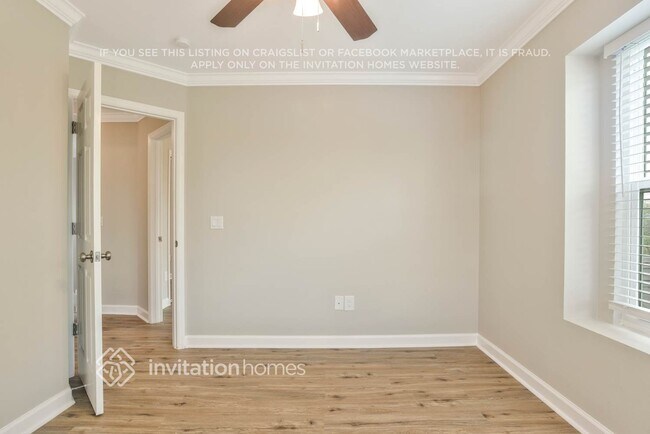 Building Photo - 1157 Chambord Ct