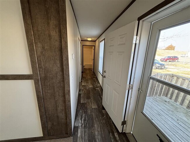 Building Photo - 73 Eisenhower St