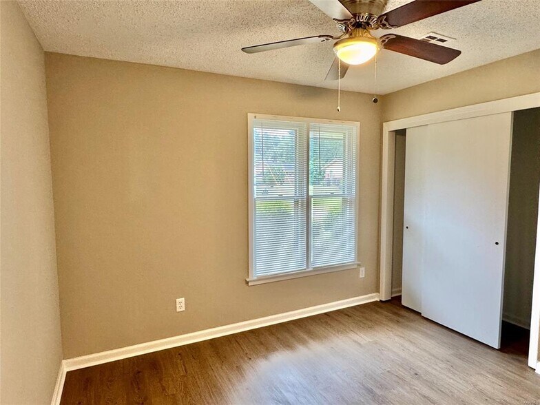Building Photo - 6443 Yates Ct