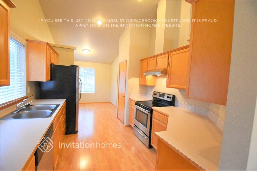 Building Photo - 308 84th Ave SE