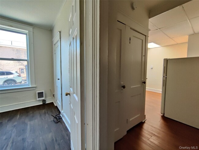 Building Photo - 98 Montgomery St