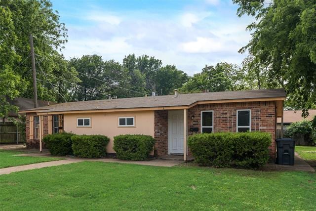 Building Photo - 506 N Elm St