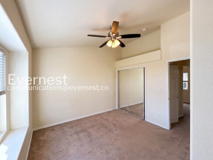 Building Photo - 7324 Edgebrook Dr