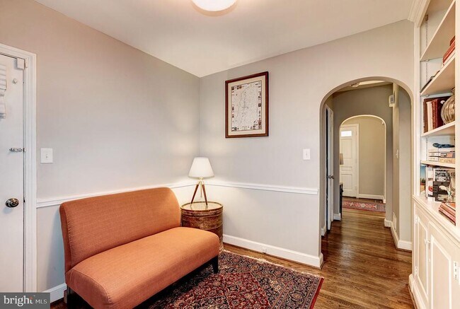 Building Photo - 5724 27th St NW