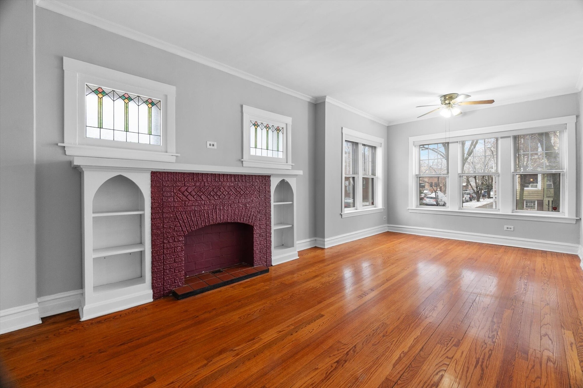 Living Room - 3139 W School St