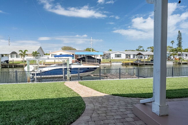 Building Photo - Gorgeous deep water canal front home