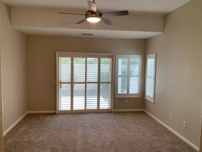 Building Photo - Beautiful Brentwood Summerset 1 Home (55+ living) - 2 Bedroom, 2 Bath