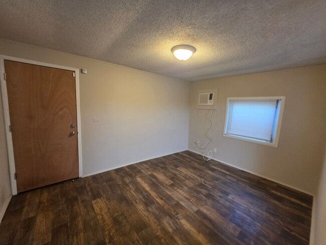 Building Photo - 7942 Lake Geneva Ln