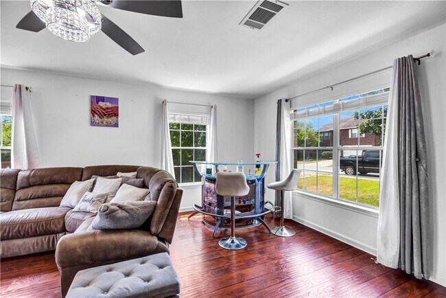 Building Photo - 1216 Faber Dr