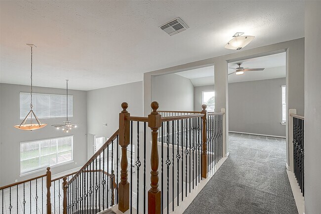 Building Photo - 19903 Diamond Hills Ln