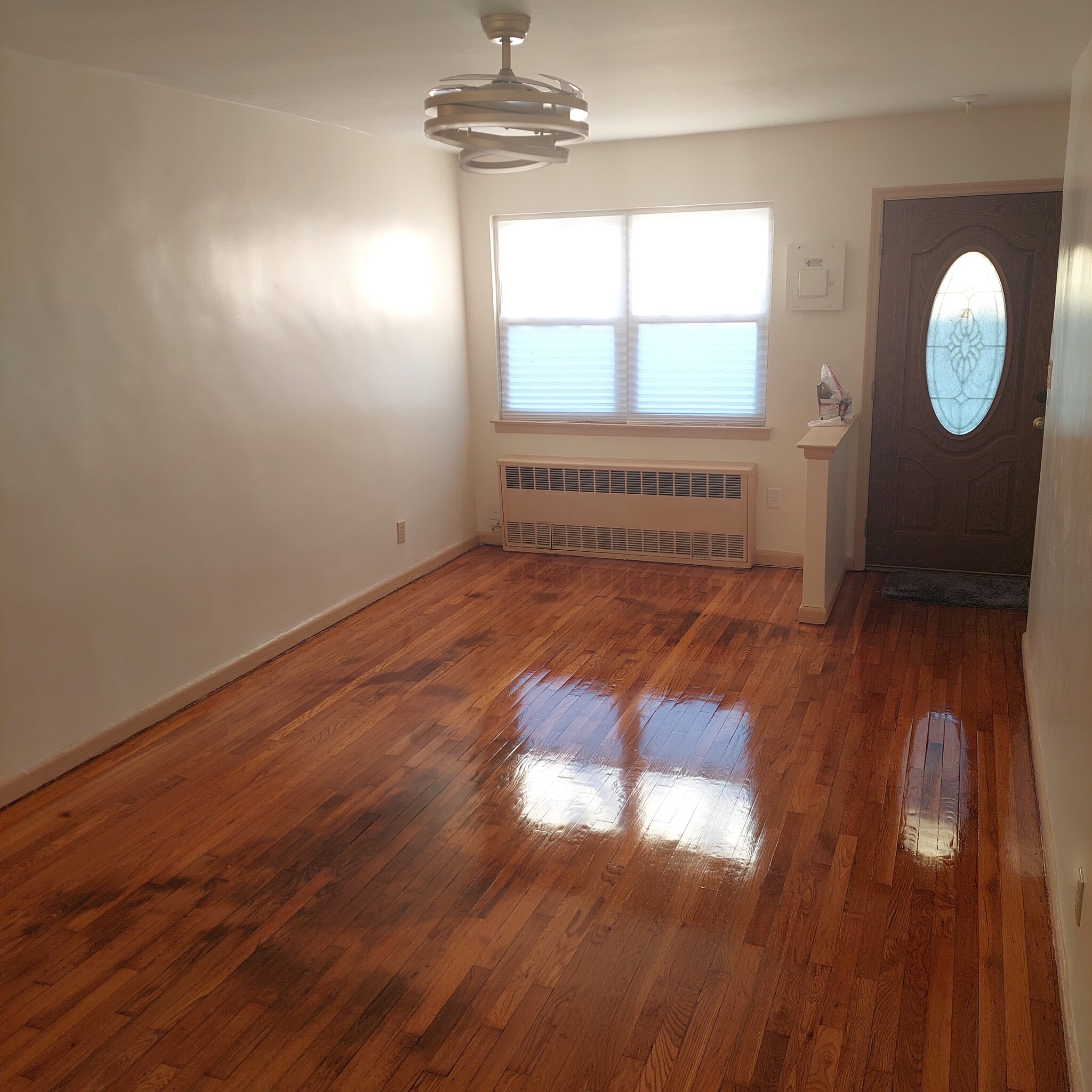 Building Photo - 745 E 101st St