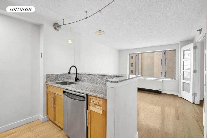 Building Photo - 53 Boerum Pl