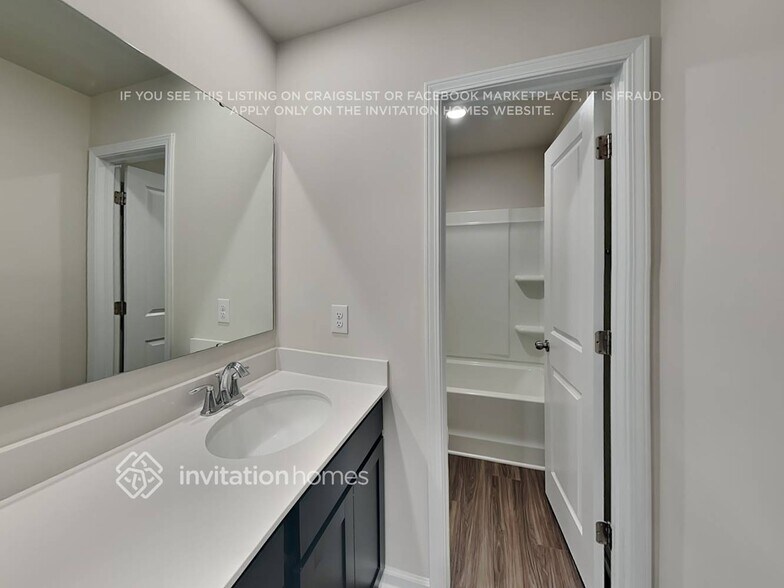 Building Photo - 2307 Pebble Close Ct