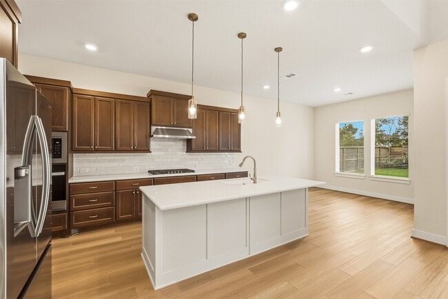 Building Photo - 4615 Bridgewood Dr