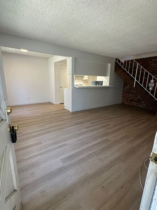 Building Photo - $300 MOVE-IN BONUS! 2 BEDROOM MARINA VILLAGE TOWNHOUSE IN PORT HUENEME