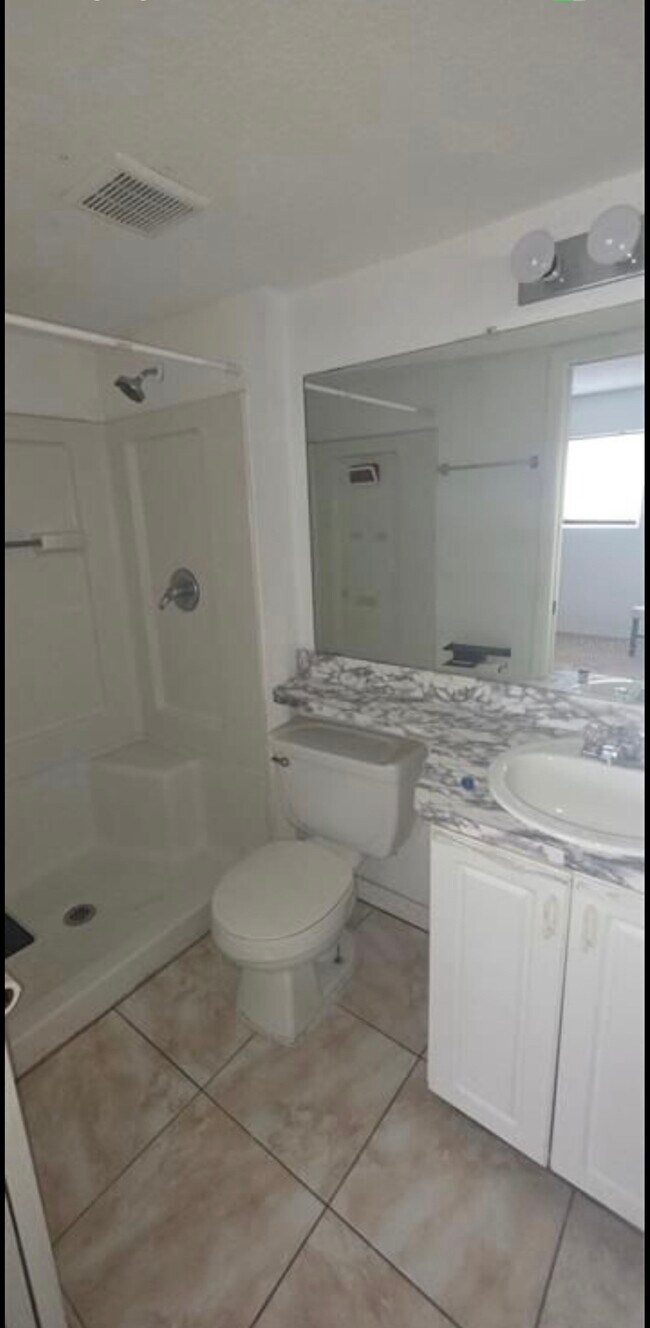 Building Photo - 746 Wyman Ct