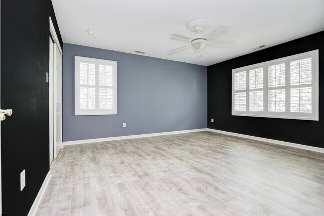 Building Photo - 113 Lighthouse Ln