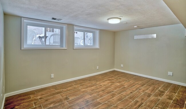 Building Photo - 4831 Kirk St