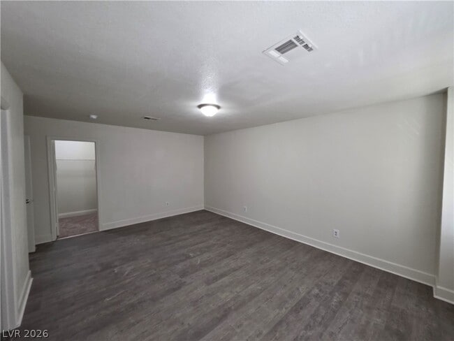 Building Photo - 3412 Townhouse Dr