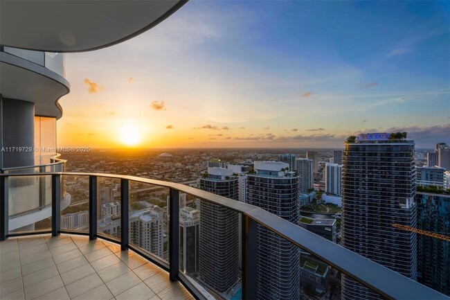 Building Photo - 1000 Brickell Plaza