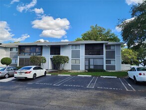 Building Photo - 9717 Hammocks Blvd