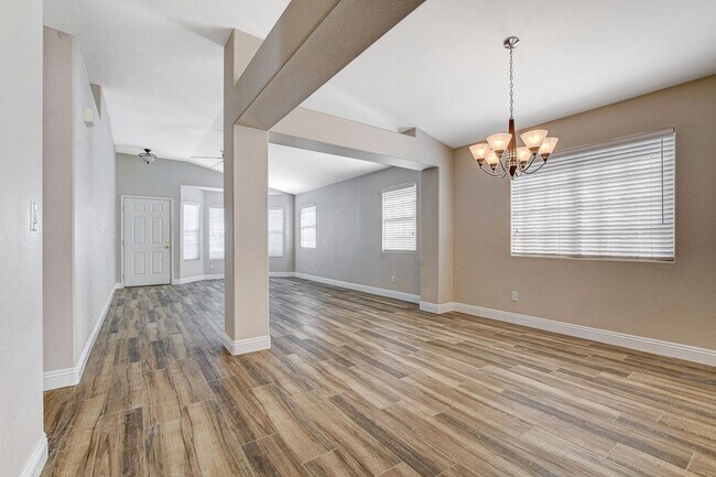 Building Photo - 5053 Cedar Lawn Way