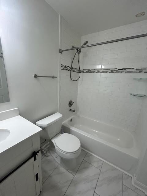 Building Photo - 4-Bed Retreat with Vaulted Ceilings & Covered Porch, close to the Shenandoah River in Front Royal