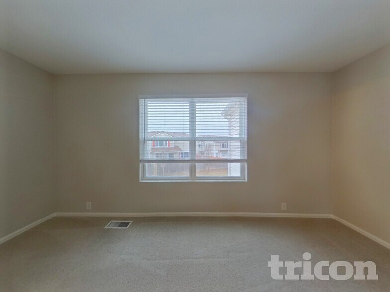 Building Photo - 15316 E 99th Pl