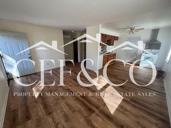 Building Photo - 751 Baltimore St