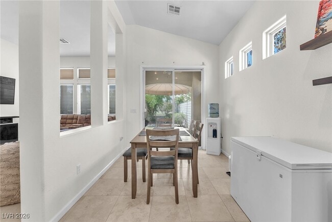 Building Photo - 465 Indigo Springs St