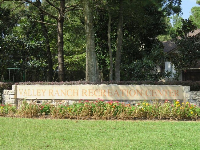 Building Photo - 21390 Village Crossing Ln